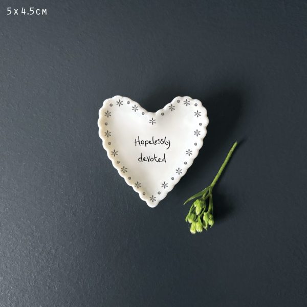 Small scallop heart dish-Hopelessly devoted